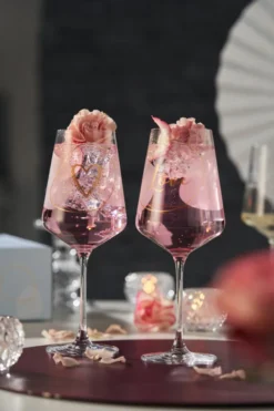 LEONARDO Weinglas 560ml Love, Klar, 2-teilig (1 Set) -Tassenladen 2c0443943d4a643110c3799b0390a20f