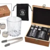 Whisky Geschenk-Set Mit 2 Gläsern, Eiswürfeln Aus Edelstahl, Zange, Samtbeutel In Einer Schönen Holzbox -Tassenladen 4d63642650bc74b81550c574fe691c12