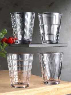Villeroy & Boch Dressed Up Wasserglas Set 4tlg Clear 105mm / 0,31 L 1136208152 -Tassenladen 6a440fb9fee69bd31bb05a63369678ce