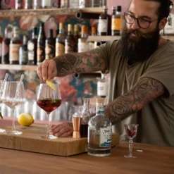 Nachtmann Gin&Tonic + 4 Glastrinkhalme 7574/8tlg. Tastes Good 103143 -Tassenladen b46b9d0c61c9f8bb73dd12e7fc595fb2