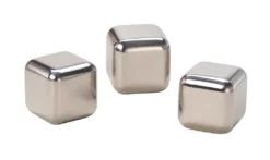 Whisky Geschenk-Set Mit 2 Gläsern, Eiswürfeln Aus Edelstahl, Zange, Samtbeutel In Einer Schönen Holzbox -Tassenladen e4b34c51e54d6dadf3fa03adf6863c5a